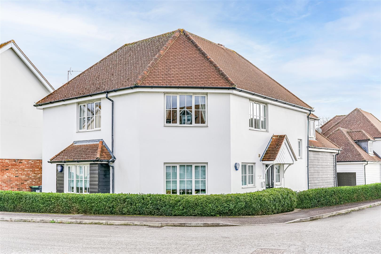 Walter Mead Close, Ongar Bricks.